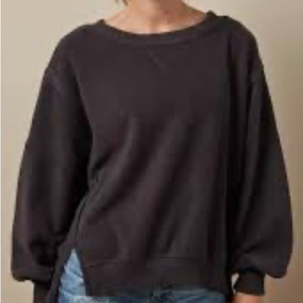 American Eagle Outfitters Cozy Black Sweatshirt